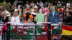 Prenses Kate aylar sonra geri döndü: Trooping the Colour resmi töreni başladı