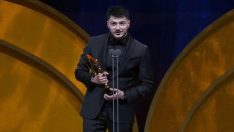 Pantene Altın Kelebek 2024 En İyi Erkek Şarkıcı Ödülünün sahibi Semicenk oldu!