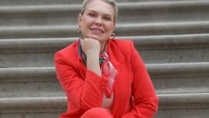 DEMET TEKİN MÜZİK DÜNYASININ EN RENKLİ BESTECİSİ