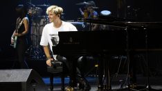 İSTANBUL’A GELİYOR