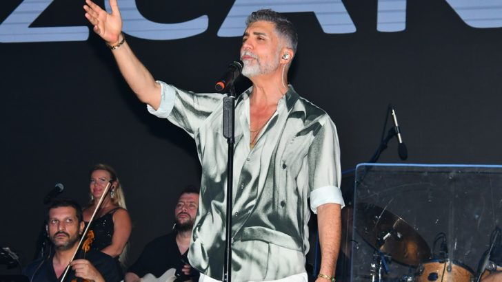SALON DOLDU TAŞTI