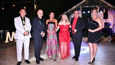 ÜNLÜ İSİMLERİ BULUŞTURAN GECE