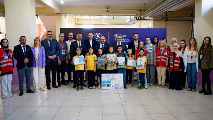 İLKOKUL ÖĞRENCİLERİNİN GÖZ SAĞLIĞI KONTROL EDİLDİ