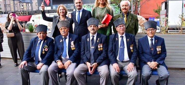 ATAMIZIN KIYAFETLERİ