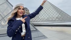 ŞEBNEM DEMİR PARİS FASHİON WEEK’TE GÖZ KAMAŞTIRDI