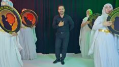 SAMET AKDAĞ HALAY İLE GELDİ