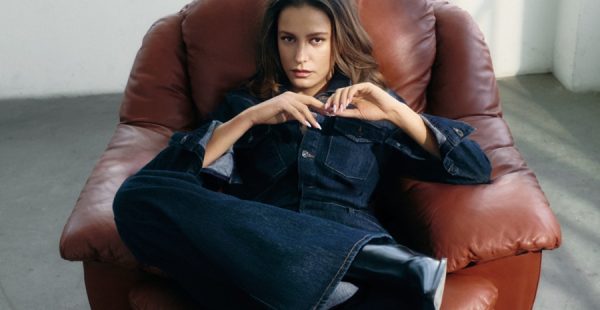 GERÇEKLİKLE OLAN İLİŞKİMİ HİÇ KAYBETMEDİĞİMİ DÜŞÜNÜYORUM