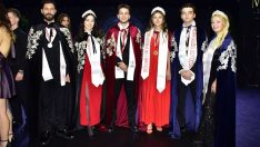 TÜRK SİNEMASININ YENİ YILDIZLARI SAHNEYE ÇIKTI