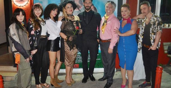 DERYA ŞEN’İN ŞEN KIZLARI TİYATRODA