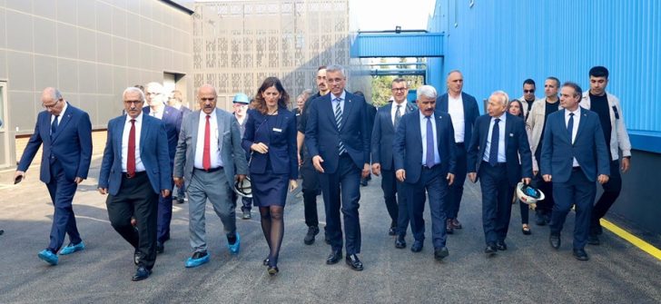 BAKAN MEMİŞOĞLU,YERLİ VE MİLLİ İLAÇ ÜRETİMİYLE İLGİLİ BİLGİ ALDI