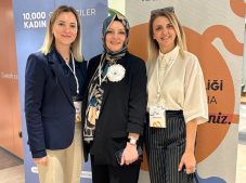 130’DAN FAZLA GİRİŞİMCİ KADIN ‘GÜÇ VE İŞ BİRLİĞİ’NDE BULUŞTU