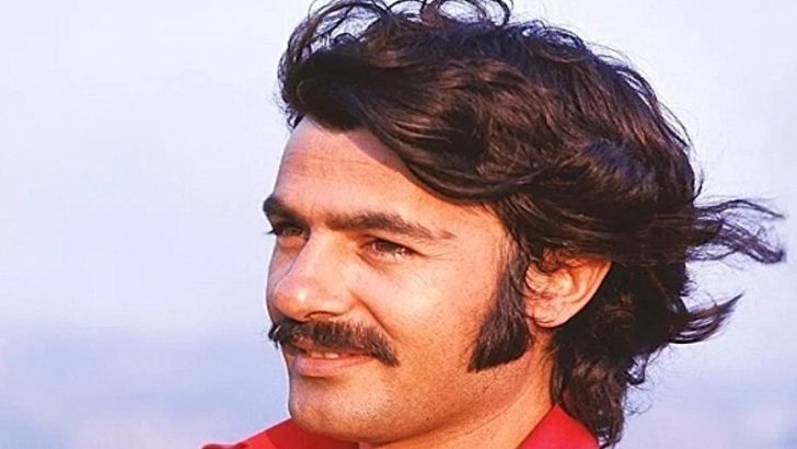 ARABESKİN BÜYÜK USTASI FERDİ TAYFUR’A KRAL FM’DEN SAYGI DURUŞU