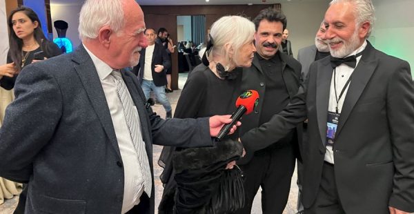 MESUT USTA’NIN KABAK TATLISINI ÜNLÜLERLE TANIŞTIRDIK