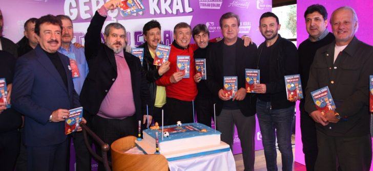 DOSTLARI KİTAP LANSMANINDA YALNIZ BIRAKMADI