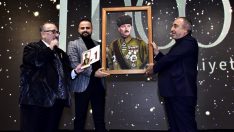 ATATÜRK PORTRESİNİN SATILMASINA İŞ İNSANINDAN ENGEL