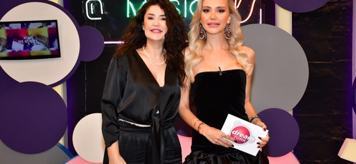 SİNAN AKÇIL’DAN ZEYNEP BOZKAYA’YA SÜRPRİZ ŞARKI