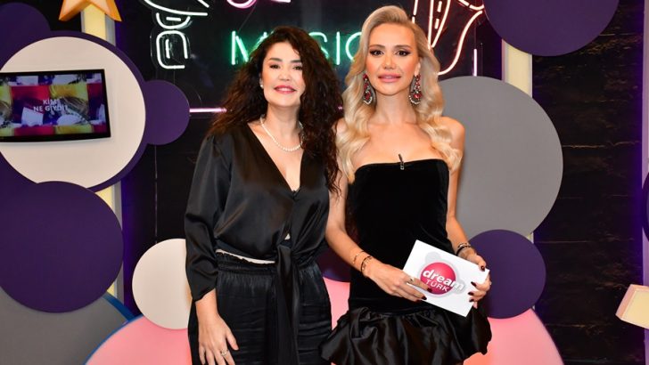 SİNAN AKÇIL’DAN ZEYNEP BOZKAYA’YA SÜRPRİZ ŞARKI