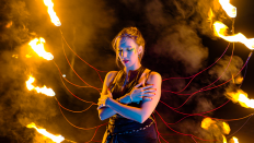 MELİS YELMAN’DAN MİTOLOJİK ATEŞ