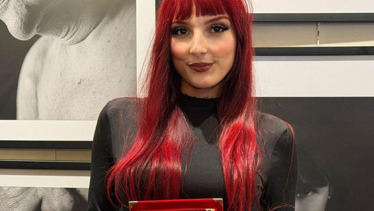 DİLEK KAYA ‘KATHARSİS’ SERGİSİNDE BÜYÜK BEĞENİ TOPLADI