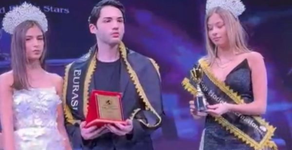 32 ÜLKE MODELİ ARASINDAN BİRİNCİ SEÇİLDİ