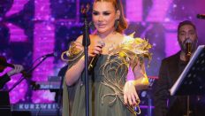 DENİZ SEKİ 2026’YA SAHNEDE GİRDİ