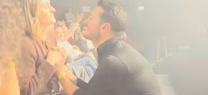 BERKAY KONSERİNDE DUYGULANDIRAN ANLAR