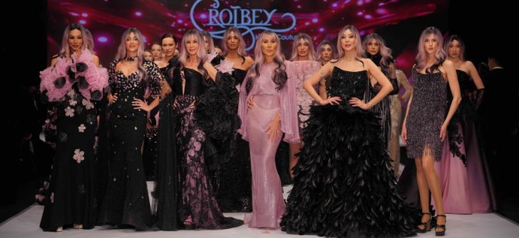 GALA DEFİLESİNDE YILDIZLAR GEÇİDİ