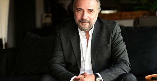 ALNIM AÇIK BAŞIM DİK