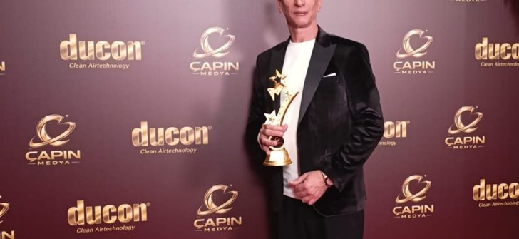 ‘HATA’ DEDİ ÖDÜLÜ KAPTI