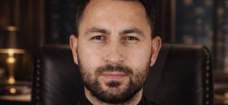 İSİMSİZ YÜZLERİ YILDIZ YAPMAK BENİM İŞİM