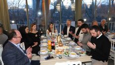 İFTAR SOFRASINDA BULUŞTULAR