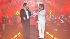 MÜZİKAL GÖSTERİ TADINDA BİR SAHNE ŞOVU