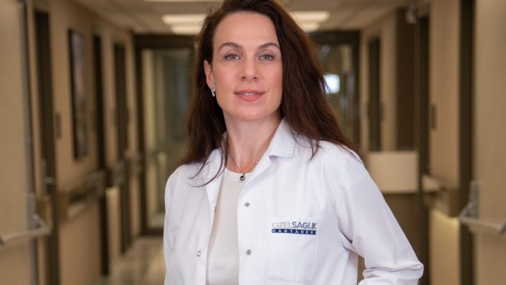 HAREKETSİZLİK, ALKOL VE SİGARA, KOLON KANSERİ RİSKİNİ ARTIRIYOR