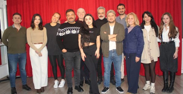 FACEİNCAST İLE YİNE ATAKTA