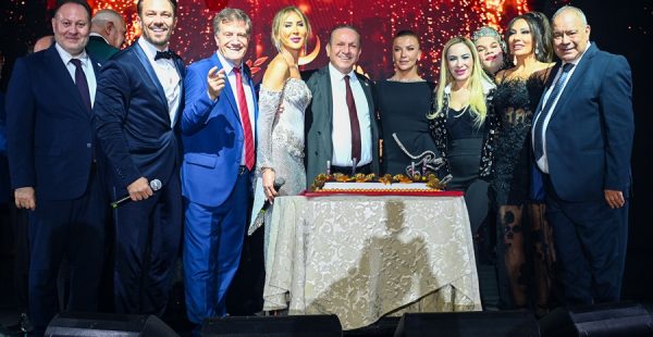 KKTC TURİZM VE BAŞARI ÖDÜLLERİ DAĞITILDI