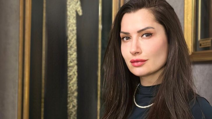 HACER ÖZLEM ÇİÇEK’TEN YENİ KİTAP ‘VAKTİ GELENİN YOLU’