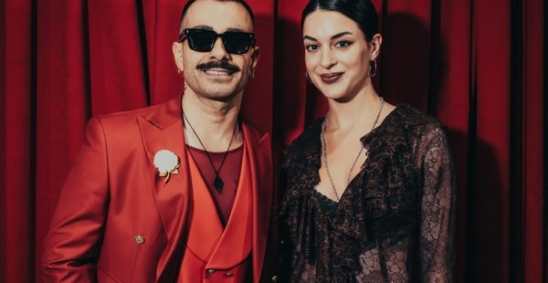 SENA ŞAHİN, GÖKHAN TÜRKMEN’İN BOSTANCI SAHNESİNDE BÜYÜLEDİ