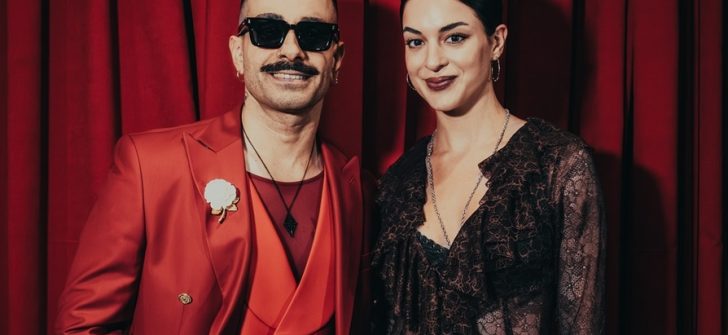 SENA ŞAHİN, GÖKHAN TÜRKMEN’İN BOSTANCI SAHNESİNDE BÜYÜLEDİ