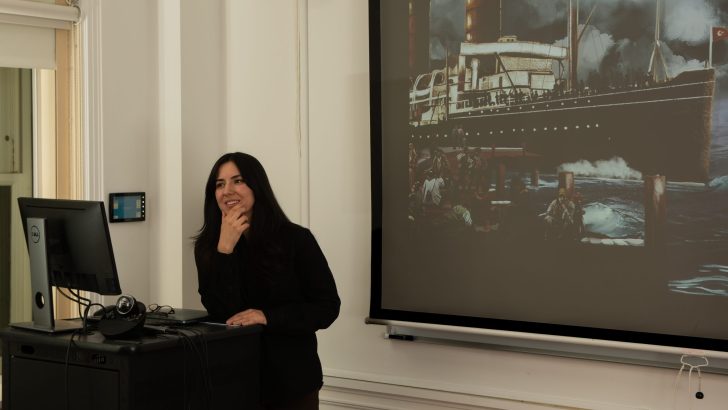 ABD’DE İKİ ÜNİVERSİTEDE İZLEYİCİYLE BULUŞTU