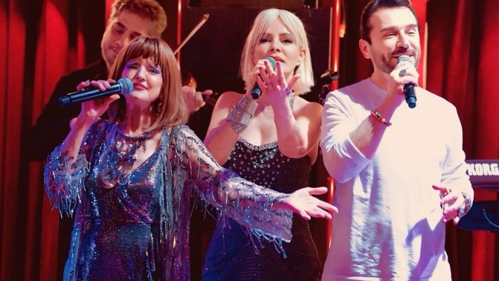 ÖMÜR GEDİK VE GÜLDEN KARABÖCEK SAHNEYİ SALLADI