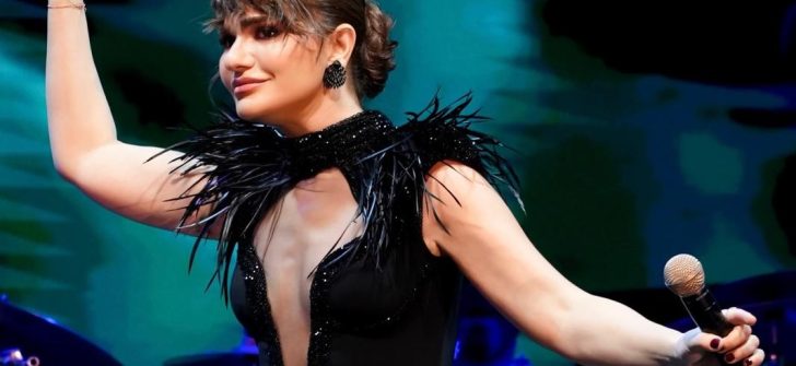 DERYA BEDAVACI BAYRAMDA ANTALYA’DA FİRTİNA GİBİYDİ