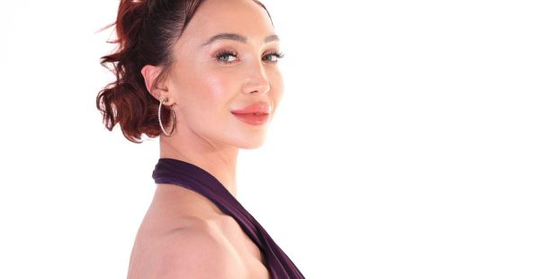 OYUNCULUKTAN SAHNEYE UZANAN YOLCULUK