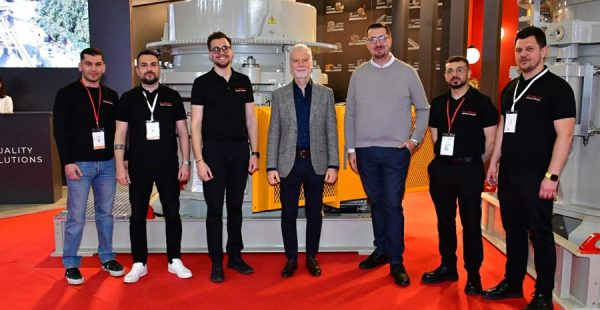 MÜZİĞİN HOCALARI AVRUPA YOLLARINDA