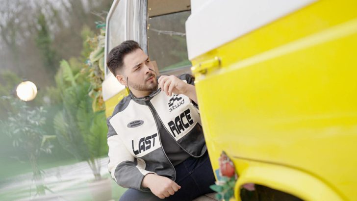 ATAKAN’DAN ‘ALIŞAMADIM’ İLE İÇ YOLCULUĞA DAVET