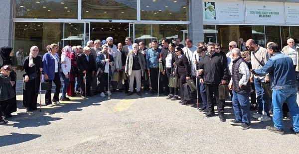 400 GÖRME ENGELLİ VATANDAŞIMIZI SEVİNDİRDİLER