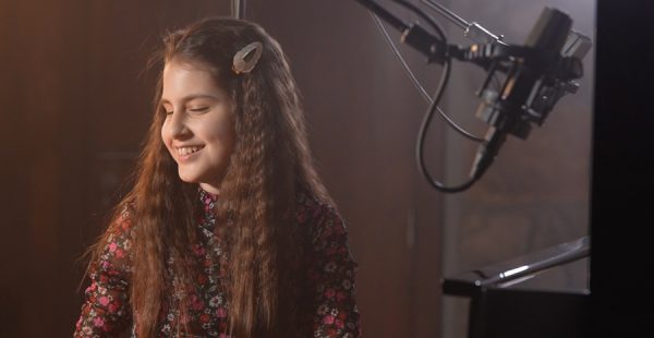 İPEK NİSA GÖKER’DEN YENİ EP