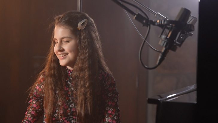 İPEK NİSA GÖKER’DEN YENİ EP