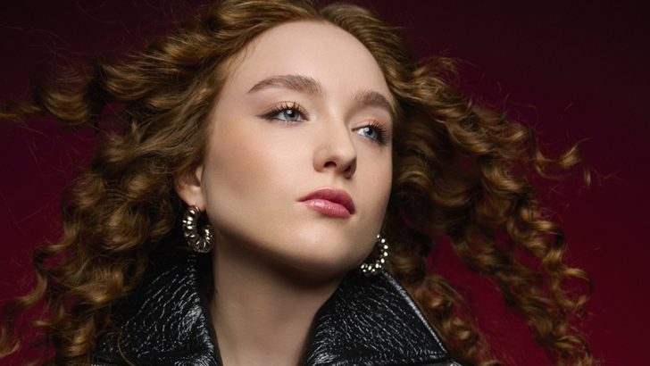 IŞIL AYMAN’DAN KIPIR KIPIR BİR AŞK ŞARKISI