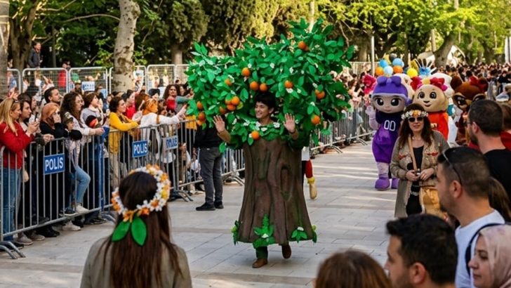 KADIN LİDERLER KULÜBÜ ADANA’DA İZ BIRAKTI